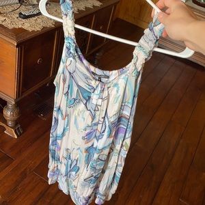 Size small scrunch bottom tank